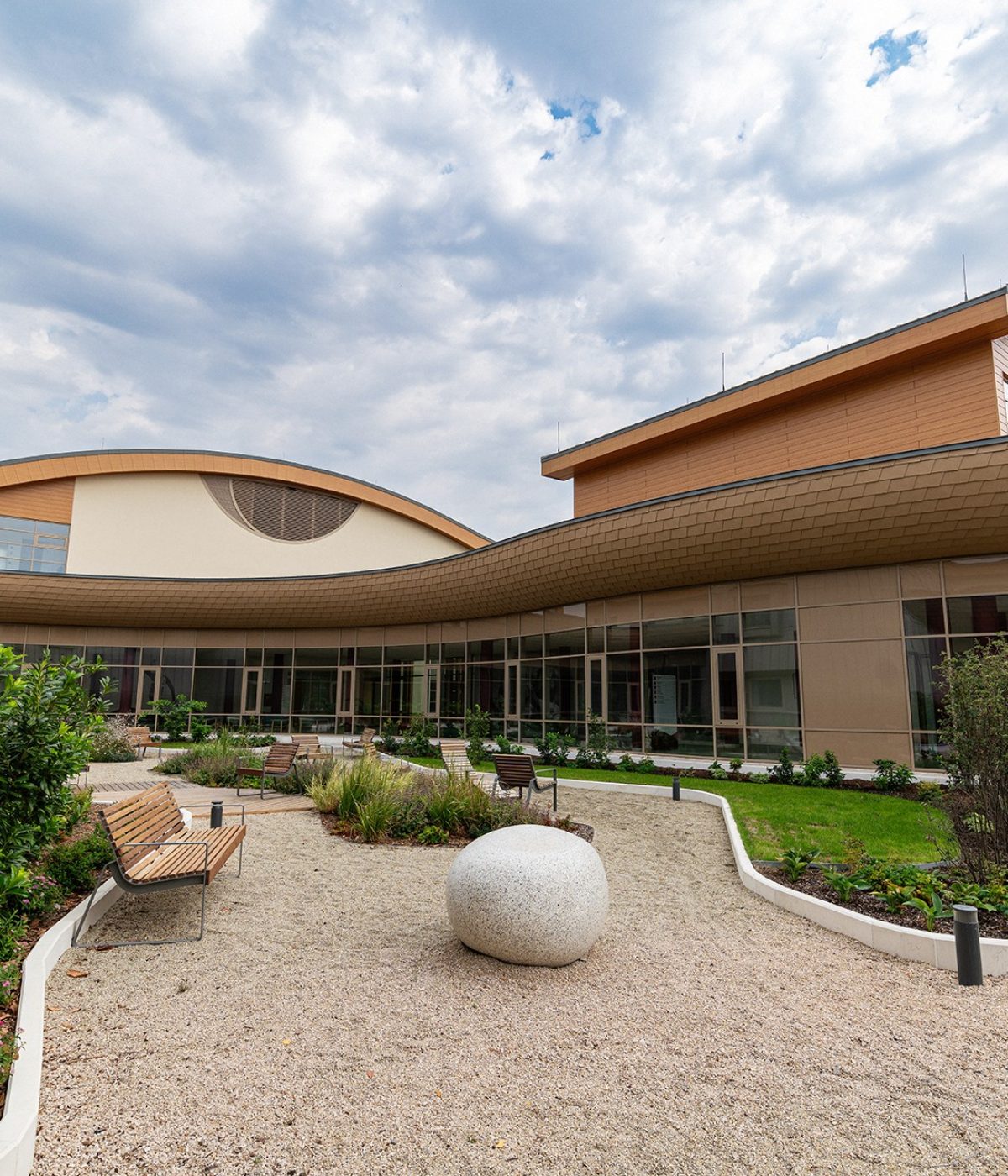 Foepulet belso udvar 3 qvjomjq20g6wwl44imcolahjrml7hi2g7e2zqj7ohc